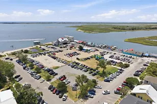 1015 N Caswell Ave, Southport, NC 28461 - Photo 13