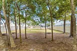 1015 N Caswell Ave, Southport, NC 28461 - Photo 5