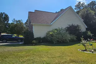 305 Skipping Water Dr, Spring Lake, NC 28390 - Photo 3