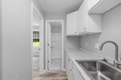 109 Rodeo Lane, Jacksonville, NC 28540 - Photo 11