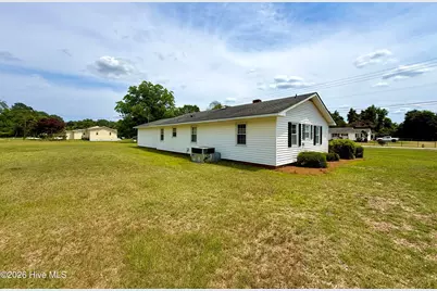 606 Darden Drive, Kinston, NC 28504 - Photo 3