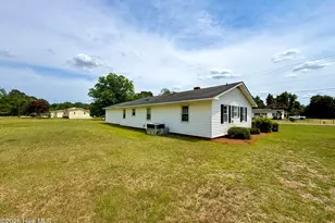 606 Darden Dr, Kinston, NC 28504 - Photo 3