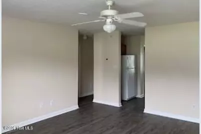 586 Haws Run Road #4, Jacksonville, NC 28540 - Photo 5