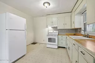 632 E Ocean Rd, Holly Ridge, NC 28445 - Photo 11
