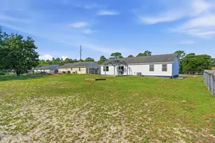 519 Sand Ridge Rd, Hubert, NC 28539 - Photo 35