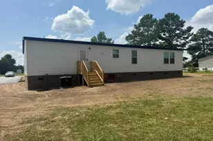 213 Pridgen Acres Dr, Clarkton, NC 28433 - Photo 5
