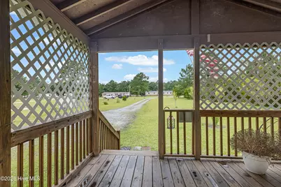 129 Aberdeen Lane, Jacksonville, NC 28540 - Photo 7