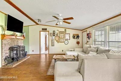 129 Aberdeen Lane, Jacksonville, NC 28540 - Photo 11