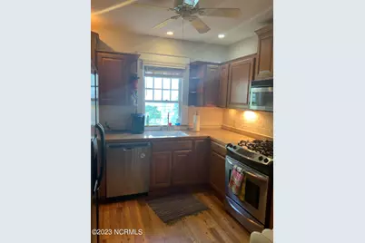 375 E Maine Avenue, Southern Pines, NC 28387 - Photo 9