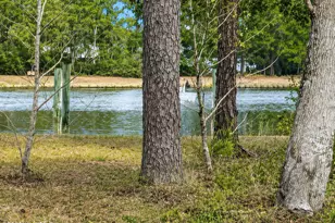 5902 Gondolier Dr, New Bern, NC 28560 - Photo 1