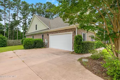 330 Crown Pointe Drive, Hampstead, NC 28443 - Photo 5