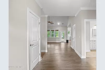 330 Crown Pointe Drive, Hampstead, NC 28443 - Photo 9