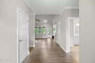 330 Crown Pointe Dr, Hampstead, NC 28443 - Photo 9