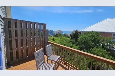 102 W Scotch Bonnet Drive, Emerald Isle, NC 28594 - Photo 5