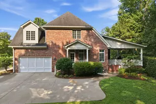 815 Kensington Dr, Greenville, NC 27858 - Photo 3