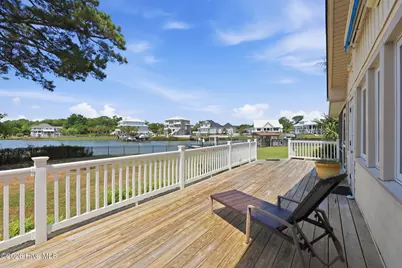 220 Club Point Drive, Cape Carteret, NC 28584 - Photo 47