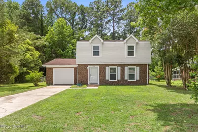 108 Meadowview Court, Jacksonville, NC 28546 - Photo 1