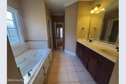 3008 Taberna Drive, Greenville, NC 27834 - Photo 15