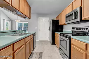 250 Quarter Horse Ln, Hampstead, NC 28443 - Photo 5
