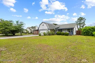 618 Sand Ridge Rd, Hubert, NC 28539 - Photo 3