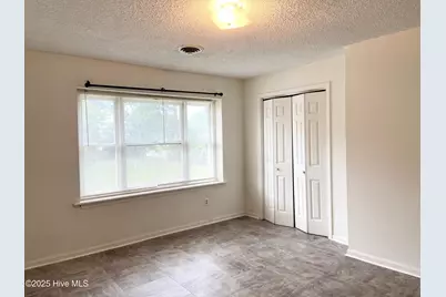 606 W Church Street, Elizabeth City, NC 27909 - Photo 7