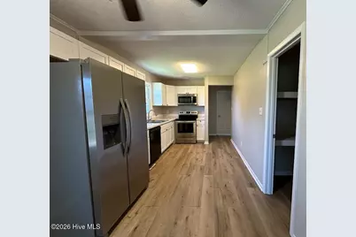 910 Winchester Road, Jacksonville, NC 28546 - Photo 3