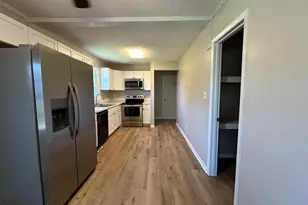 910 Winchester Rd, Jacksonville, NC 28546 - Photo 3