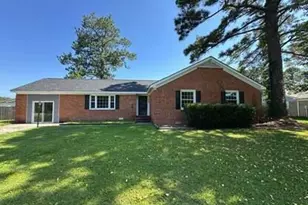 910 Winchester Rd, Jacksonville, NC 28546 - Photo 1