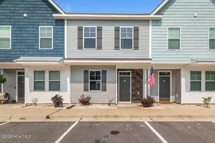 327 Starfish Ln, Sneads Ferry, NC 28460 - Photo 1