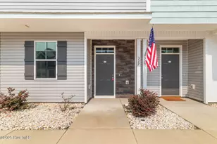 327 Starfish Ln, Sneads Ferry, NC 28460 - Photo 5
