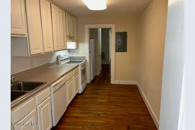 704 E 3rd Street #A, Greenville, NC 27858 - Photo 3