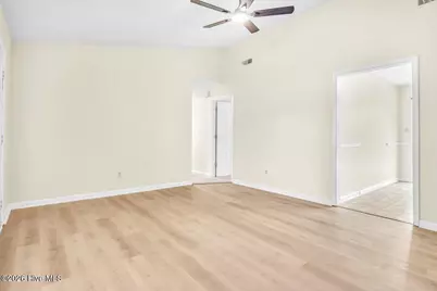 1019 Blue Leaf Place, Jacksonville, NC 28546 - Photo 9