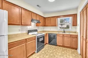 1019 Blue Leaf Pl, Jacksonville, NC 28546 - Photo 15
