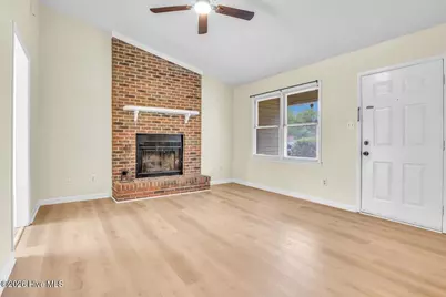 1019 Blue Leaf Place, Jacksonville, NC 28546 - Photo 11