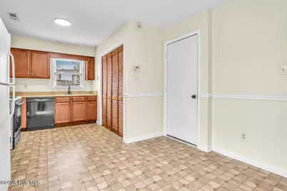 1019 Blue Leaf Place, Jacksonville, NC 28546 - Photo 13