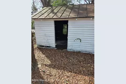 109 E Grainger Avenue, Kinston, NC 28501 - Photo 17