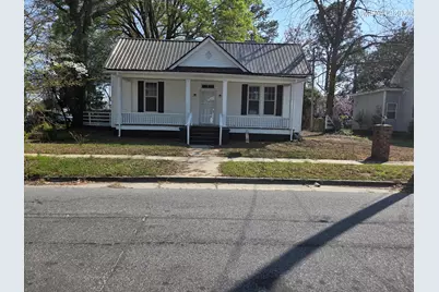 109 E Grainger Avenue, Kinston, NC 28501 - Photo 1