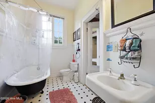 707 W 4th St, Greenville, NC 27834 - Photo 33