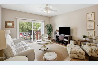 610 W Brown Street #Apt E, Southport, NC 28461 - Photo 3