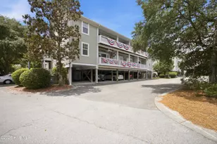 610 W Brown St, Southport, NC 28461 - Photo 1