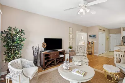 610 W Brown Street #Apt E, Southport, NC 28461 - Photo 5