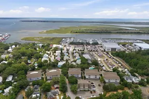 610 W Brown St, Southport, NC 28461 - Photo 33