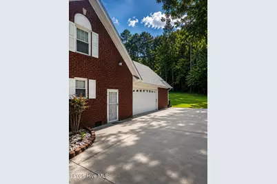 303 Harvey Circle, Grifton, NC 28530 - Photo 9