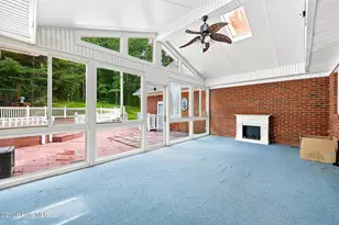 303 Harvey Cir, Grifton, NC 28530 - Photo 11