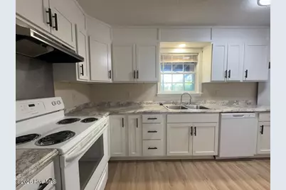 127 Silver Leaf Drive, Jacksonville, NC 28546 - Photo 5