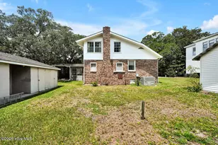 205 W Moore St, Southport, NC 28461 - Photo 33