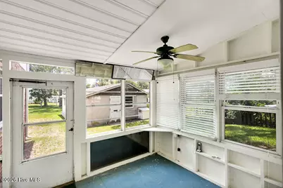 205 W Moore Street, Southport, NC 28461 - Photo 31