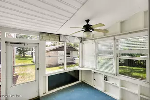205 W Moore St, Southport, NC 28461 - Photo 31