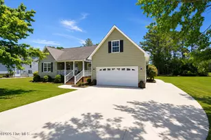 1129 Coral Reef Dr, New Bern, NC 28560 - Photo 1