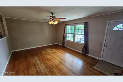 109 Valley Court, Jacksonville, NC 28540 - Photo 3